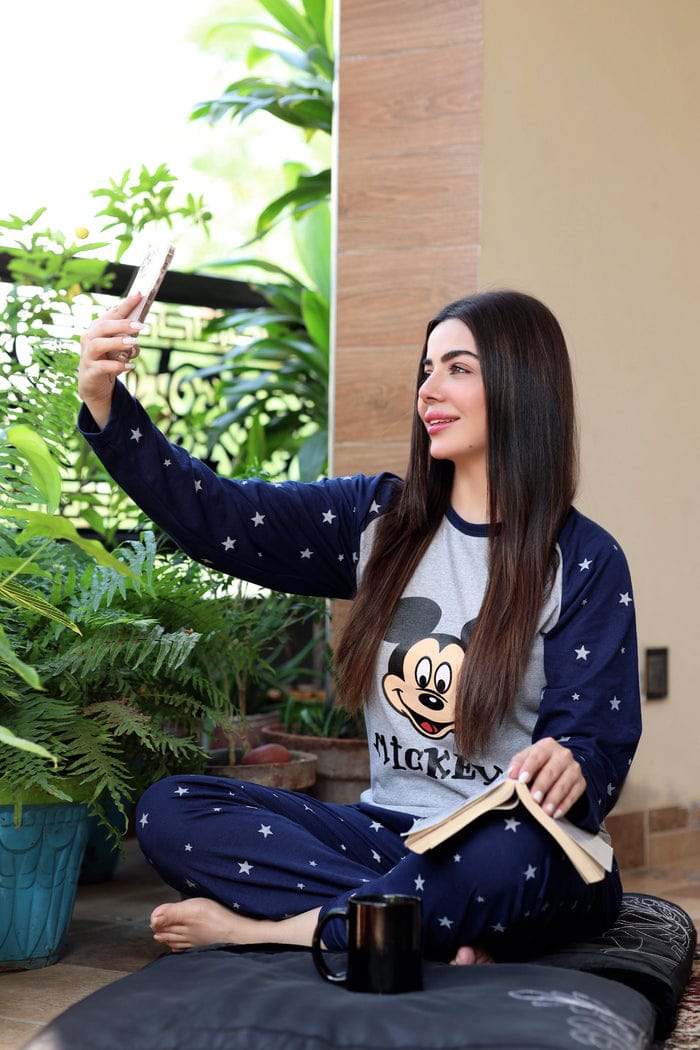 Women Stylish Comfort Night Wear Suit...